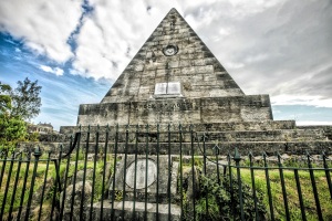 Stirling Old Town Cemetery Star Piramid by Michal Dybowski HDR